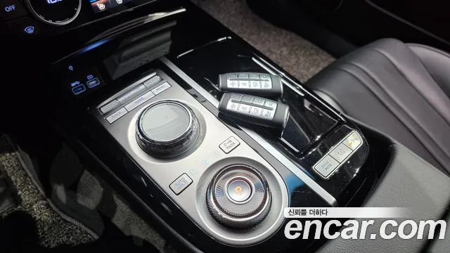 Genesis G80 Бензин 2.5 турбо AWD — Фото автомобиля 9