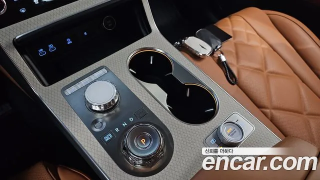 Genesis GV80 — Фото автомобиля 12