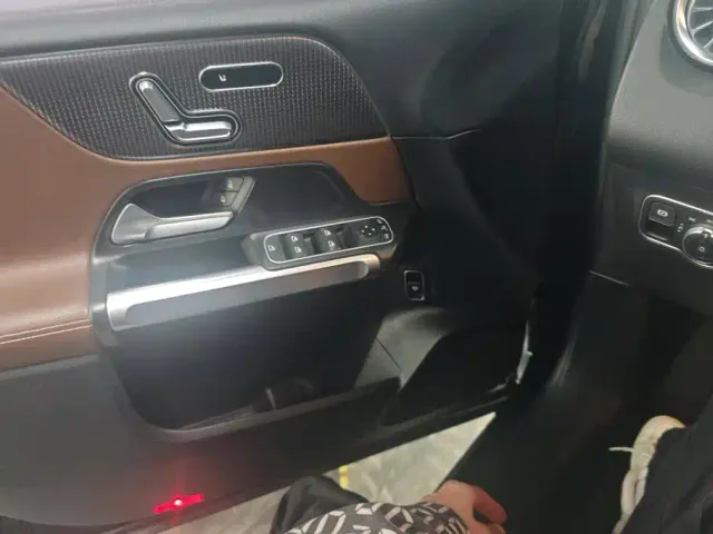 Mercedes-Benz GLB-Class — Фото автомобиля 7