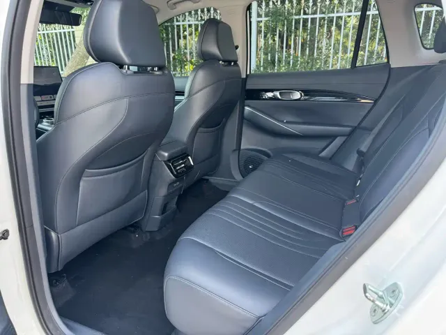 Geely Galaxy E5 — Фото автомобиля 4