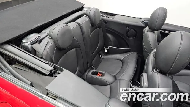 Mini Cooper Convertible — Фото автомобиля 26