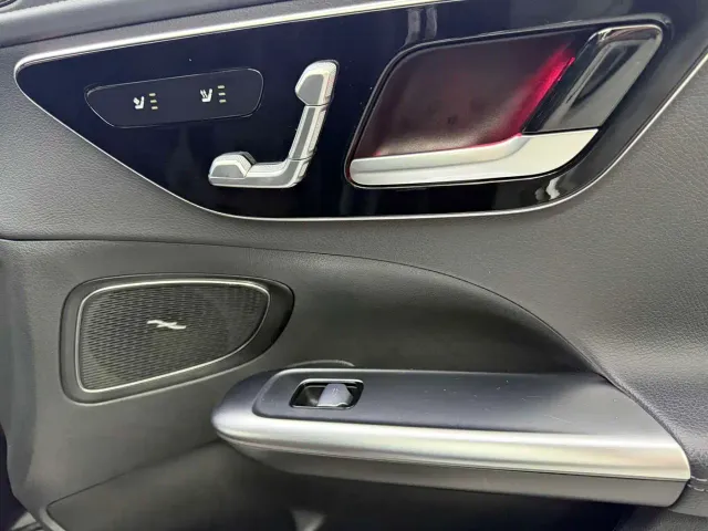 Mercedes-Benz C-Class — Фото автомобиля 8