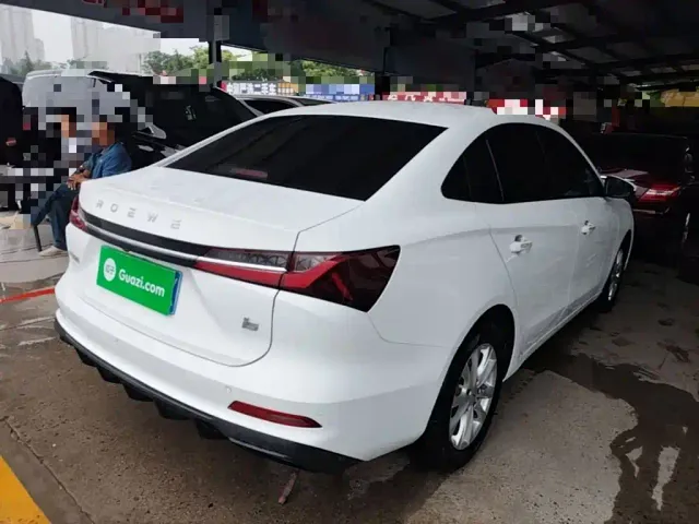 Roewe i5 — Фото автомобиля 6