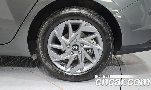 Hyundai Avante CN7 — Фото автомобиля 6