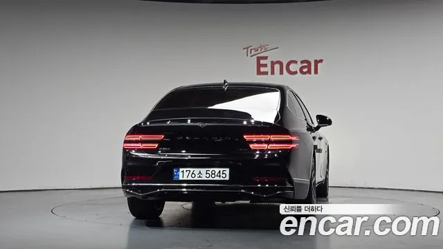 Genesis G80 Бензин 2.5 турбо AWD — Фото автомобиля 4