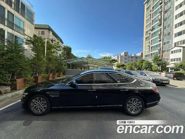 Genesis G80 RG3 — Фото автомобиля 3