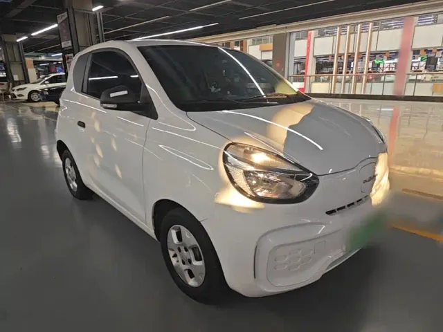 Roewe Clever — Фото автомобиля 3