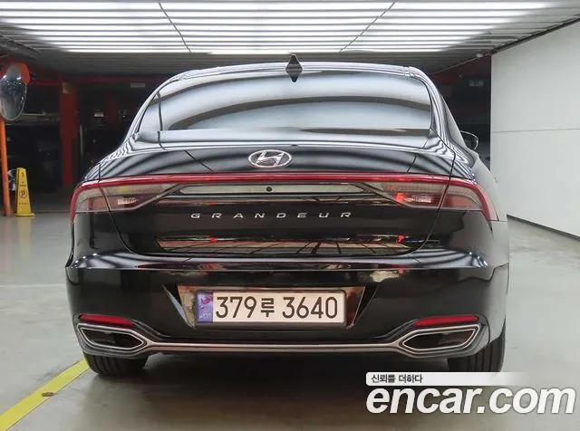 Hyundai Grandeur Grandeur (New) — Фото автомобиля 3