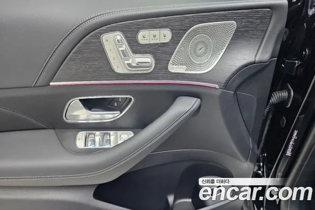 Mercedes-Benz GLS-Class — Фото автомобиля 15