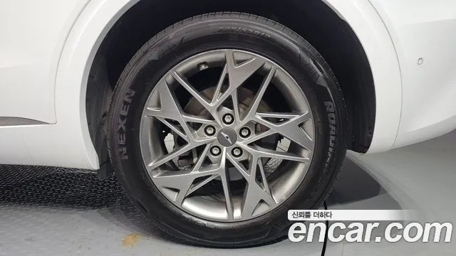 Genesis GV70 2.5T Бензин AWD — Фото автомобиля 19