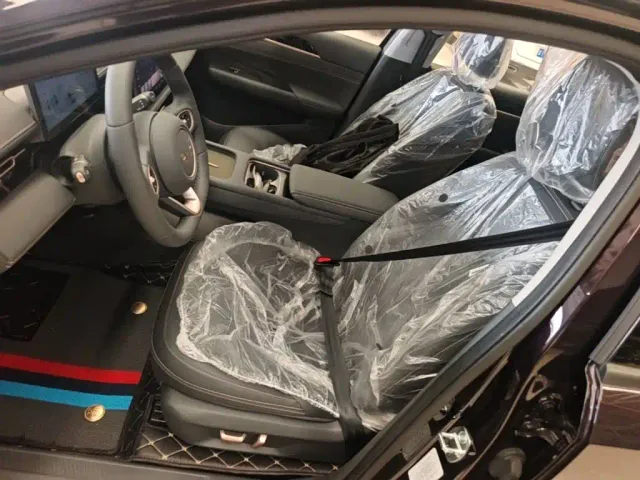 Wuling Starlight — Фото автомобиля 10