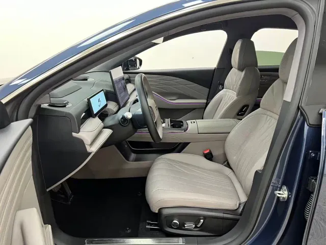 Geely Galaxy Xingyao 8 — Фото автомобиля 7