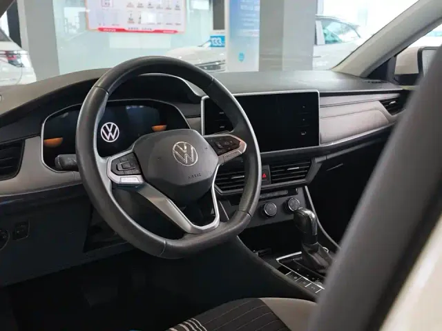 Volkswagen Bora — Фото автомобиля 17