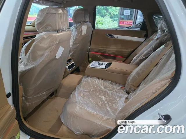 Genesis G80 Бензин 2.5 турбо AWD — Фото автомобиля 10