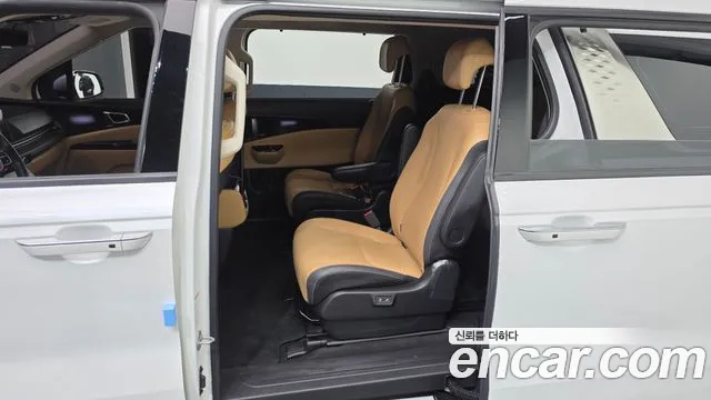 Kia Canival Carnival 4 поколение 9 мест Signature — Фото автомобиля 11