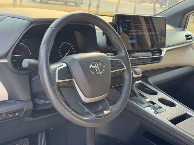 Toyota Granvia — Фото автомобиля 6