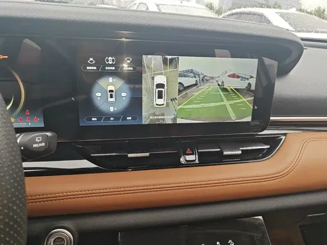 Besturn Bestune T99 2023 2.0T Automatic Premium (8AT) — Фото автомобиля 12