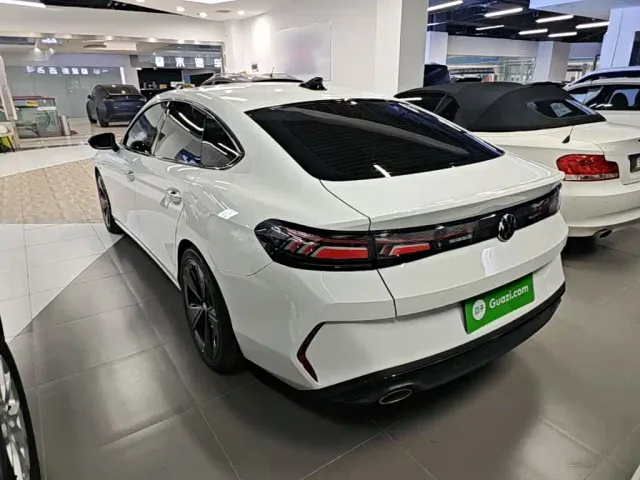 Volkswagen Lamando — Фото автомобиля 22