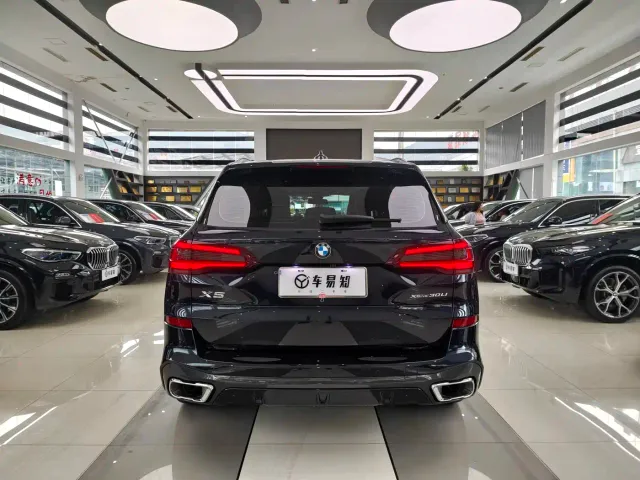 BMW X5 — Фото автомобиля 13