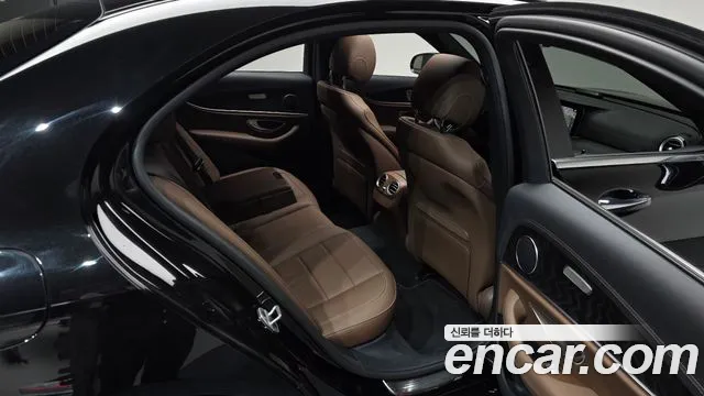 Mercedes-Benz E-Class W213 — Фото автомобиля 18