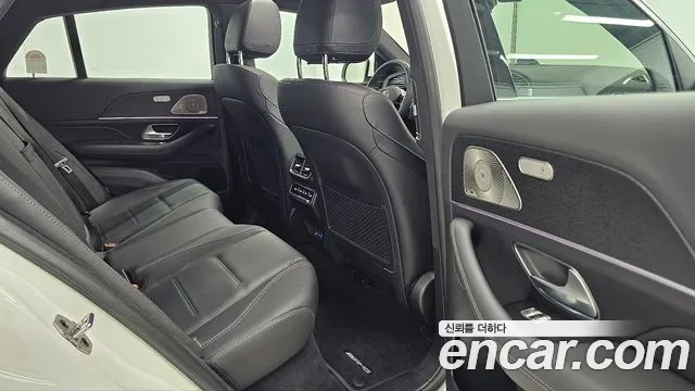 Mercedes-Benz GLE-Class — Фото автомобиля 10