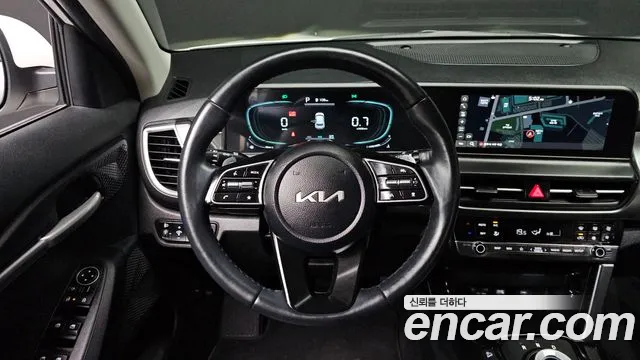 Kia Seltos New — Фото автомобиля 12