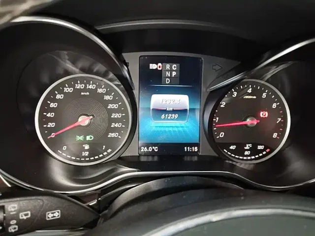 Mercedes-Benz V-Class — Фото автомобиля 11