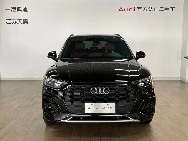 Audi Q5L — Фото автомобиля 2