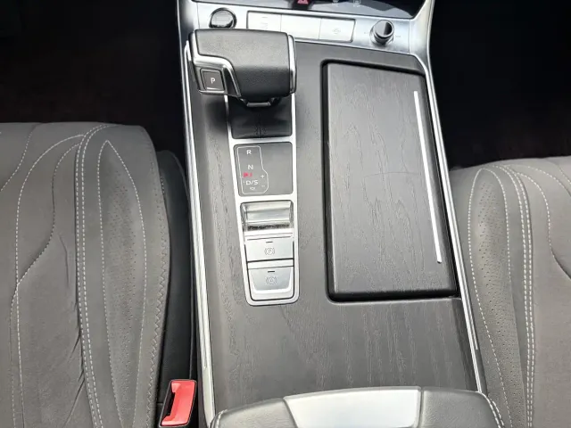 Audi A6L — Фото автомобиля 13