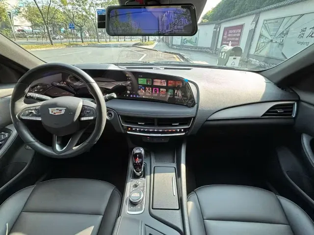 Cadillac CT5 — Фото автомобиля 4