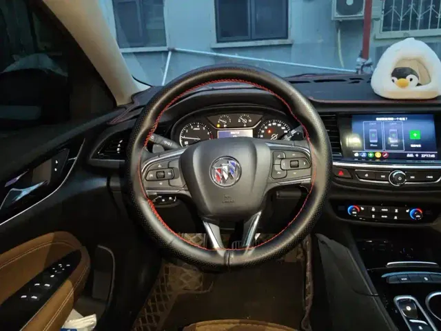 Buick Regal — Фото автомобиля 15