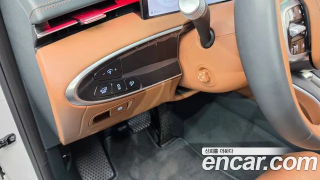 Genesis GV70 2.5T Бензин AWD — Фото автомобиля 18