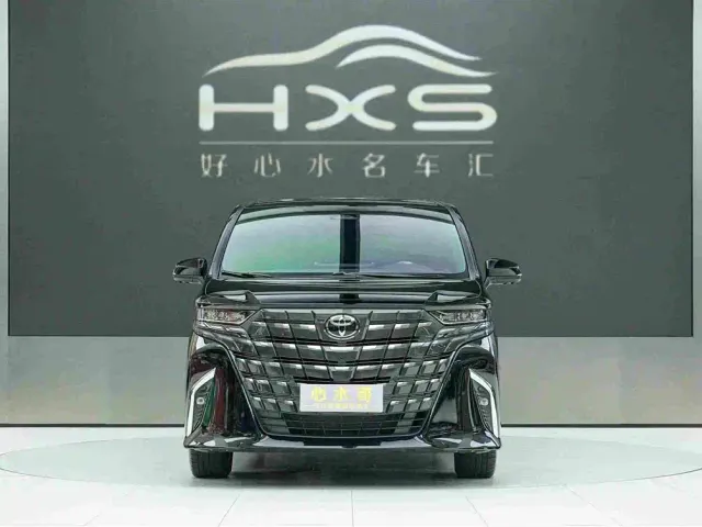 Toyota Alphard — Фото автомобиля 2