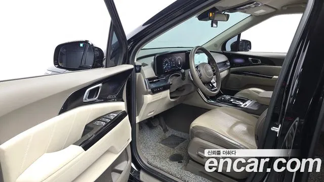 Kia Carnival Generation 4 — Фото автомобиля 15