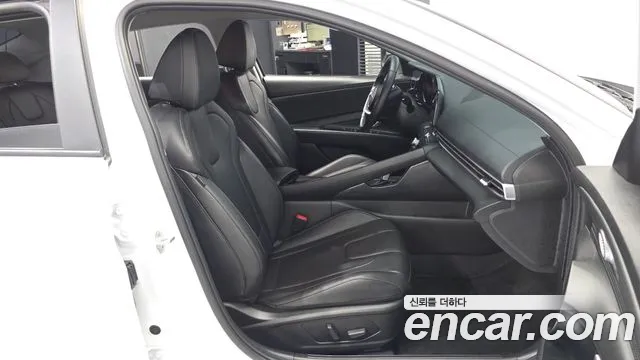Hyundai AVANTE Avante (CN7) — Фото автомобиля 11