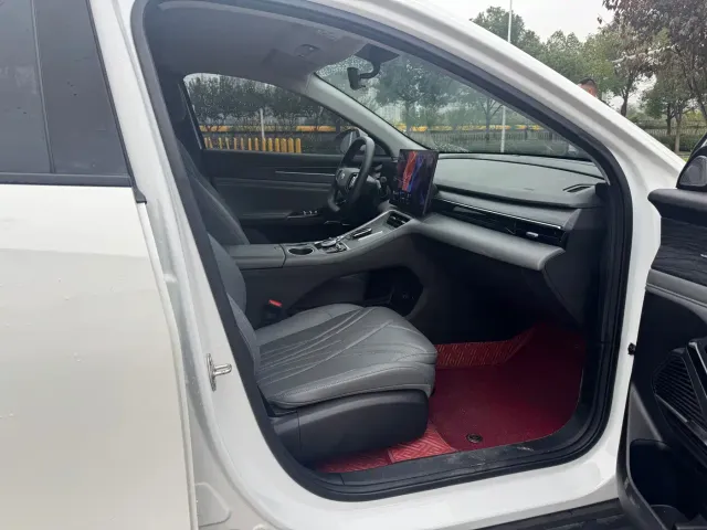 Geely Galaxy L6 — Фото автомобиля 7
