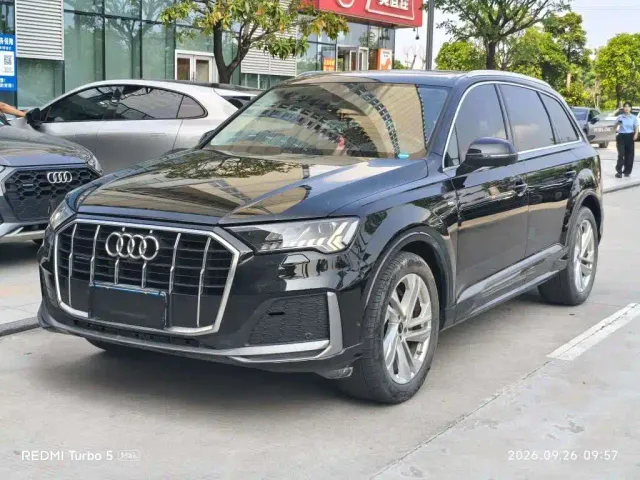 Фотография автомобиля — Audi Q7