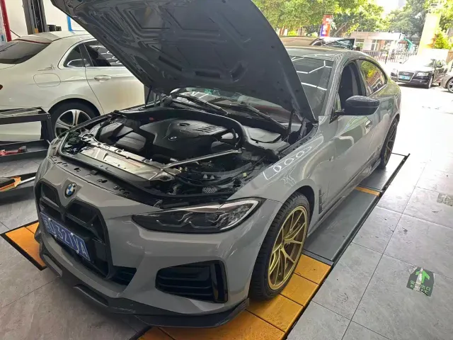 BMW 4 Series — Фото автомобиля 13