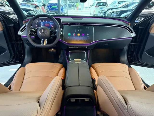 Mercedes-Benz E-Class — Фото автомобиля 13