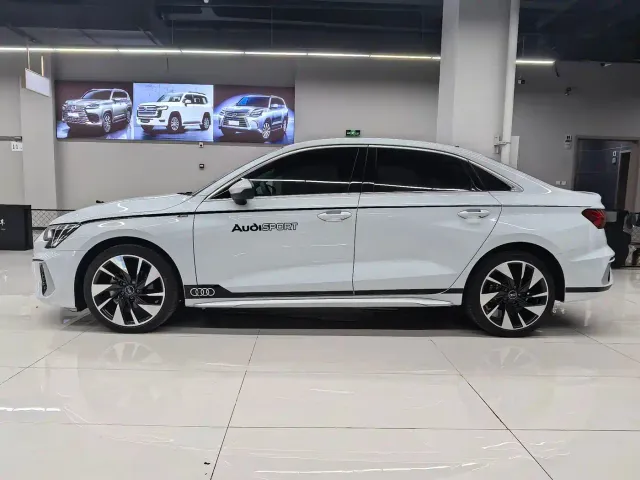 Audi A3 — Фото автомобиля 4