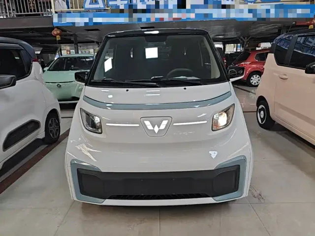 Wuling NanoEV — Фото автомобиля 2