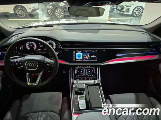Audi Q8 55 TFSI quattro Premium — Фото автомобиля 7