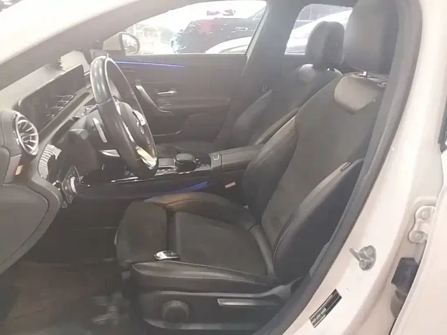 Mercedes-Benz A-Class — Фото автомобиля 14