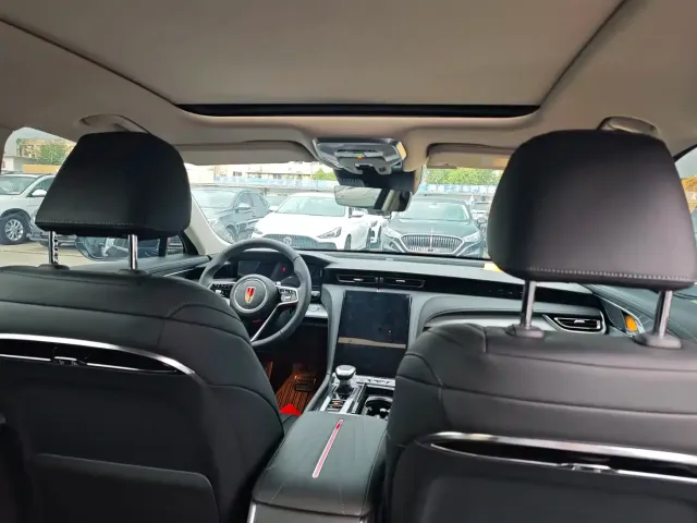 Hongqi H5 — Фото автомобиля 9