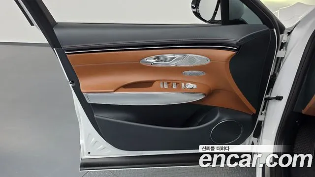 Genesis GV70 — Фото автомобиля 13