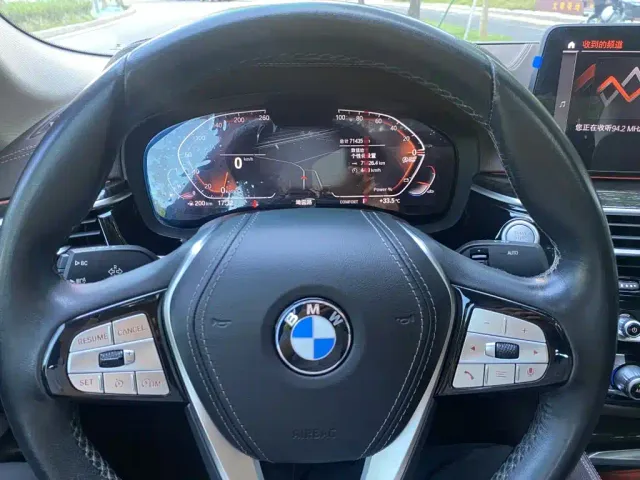 BMW 5 Series — Фото автомобиля 20