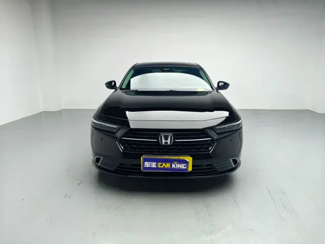 Honda Accord — Фото автомобиля 3