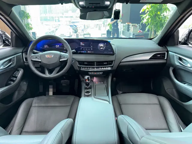 Cadillac CT5 — Фото автомобиля 3