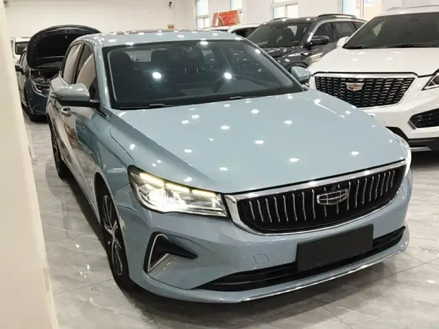 Geely Emgrand — Фото автомобиля 3
