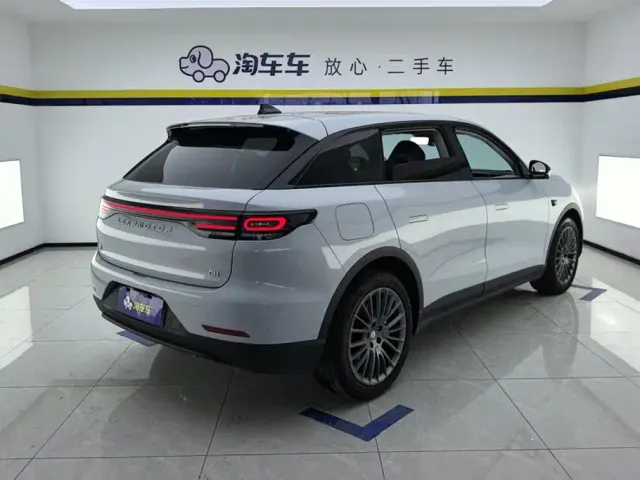 Leapmotor C11 — Фото автомобиля 3